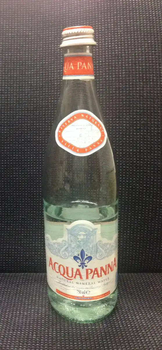 A clear bottled product demonstrating the transparent appearance Heinz achieved with Crystal